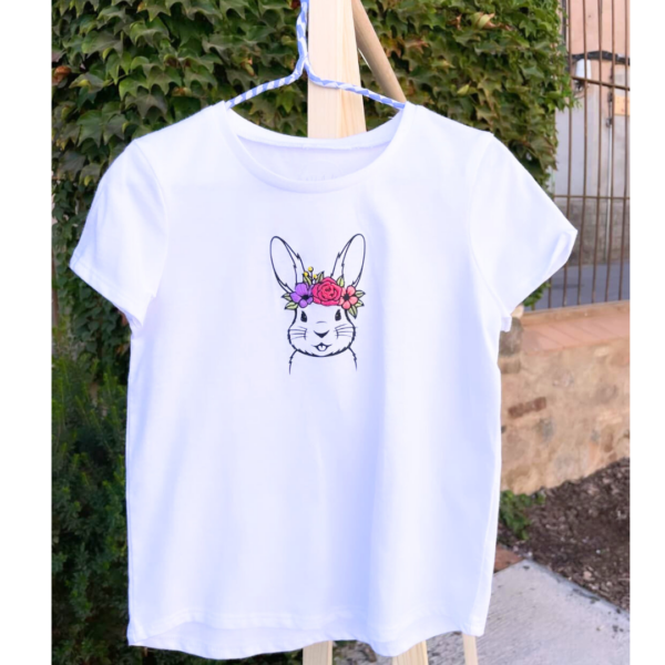 Camiseta infantil bordada