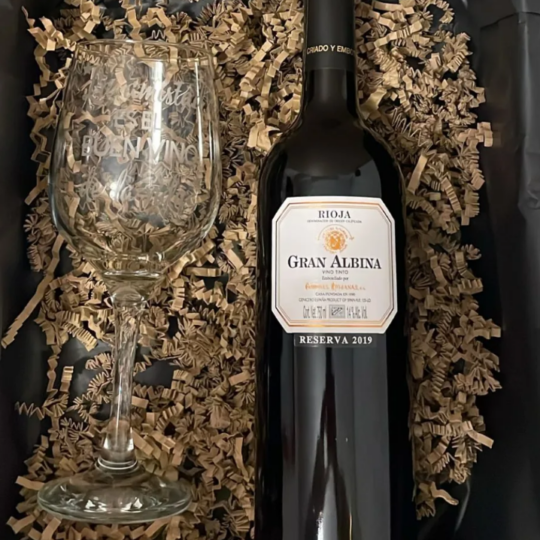 Copa o vaso grabado